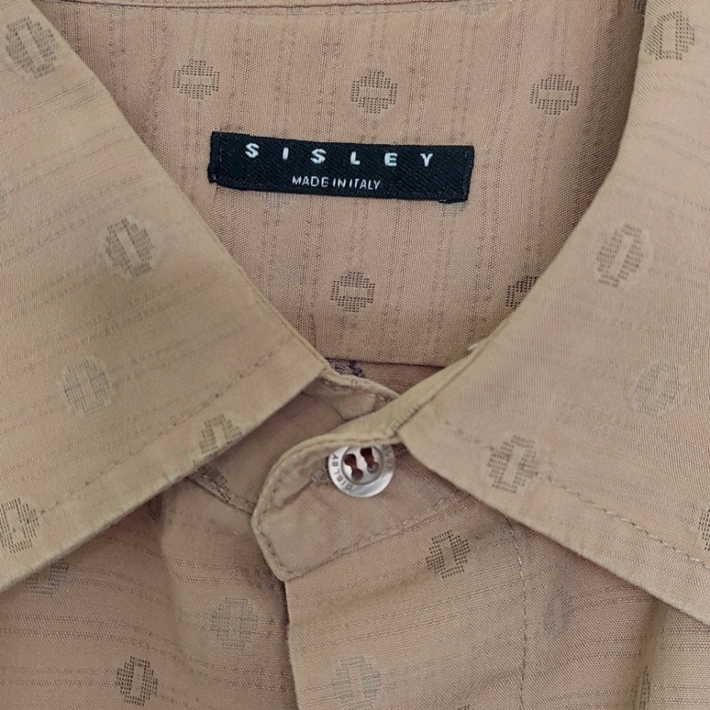 Sisley made in Italy men's button down long sleeve.